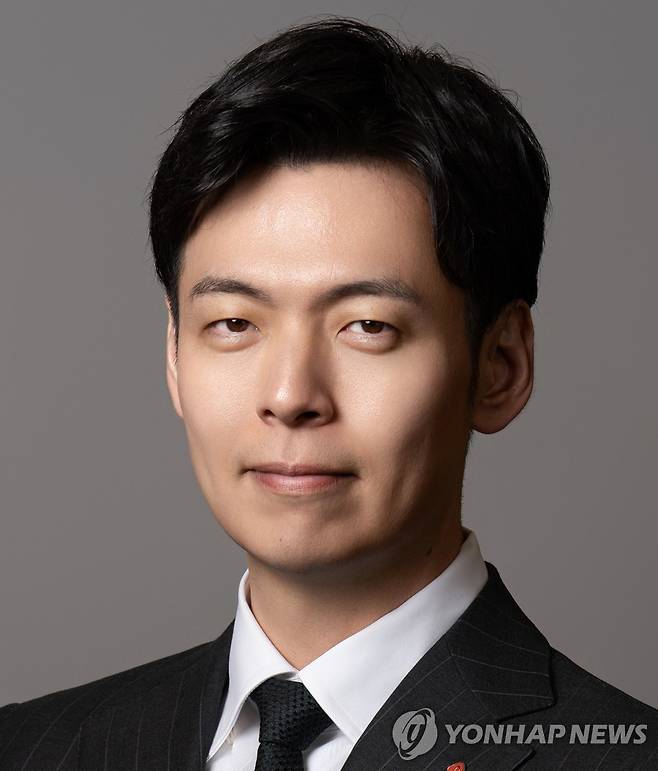 신유열 롯데지주 미래성장실장(부사장) [본인제공]
* 인물정보 업데이트 후 현직 변경이 있을 수 있습니다.