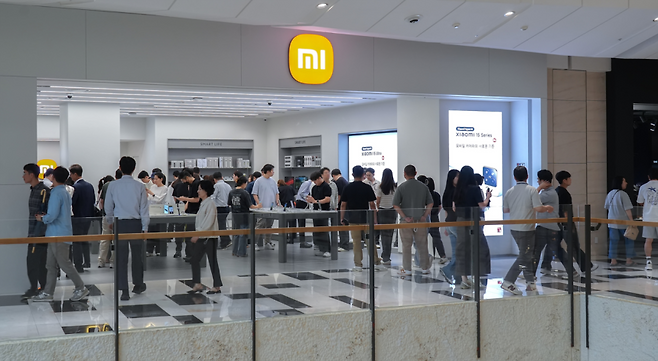 샤오미의 한국 첫 공식 매장 샤오미 스토어 여의도점.