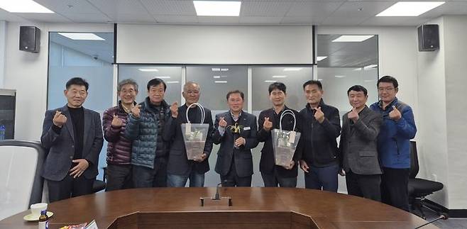 [합천=뉴시스] 합천춘란 유통·판매 활성화 간담회 개최…지역 선물난 경쟁력 강화 나서 (사진=합천군 제공) 2025. 11. 27. photo@newsis.com *재판매 및 DB 금지