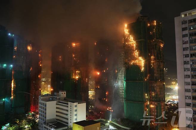 홍콩 화재 ⓒ 로이터=뉴스1 ⓒ News1 구경진 기자