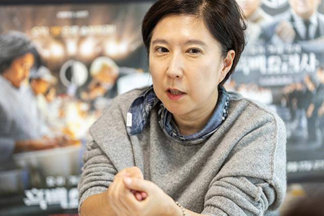 1996년부터 KBS에서 일을 시작한 모은설 작가는 예능 '뭉쳐야 찬다' 시리즈를 비롯해 '뭉쳐야 뜬다' '승승장구' '옥탑방의 문제아들' ‘뜨거운 씽어즈' '흑백요리사' 등 다양한 스펙트럼의 예능들을 기획했다. 본인 제공