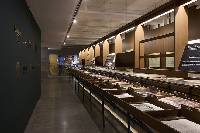 <힐튼서울 자서전>. 피크닉 제공