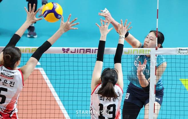 [B하인드★] 쿠바 폭격기 지젤 실바 28점 맹폭, 정관장 3-0 완파하며 GS 연패 탈출