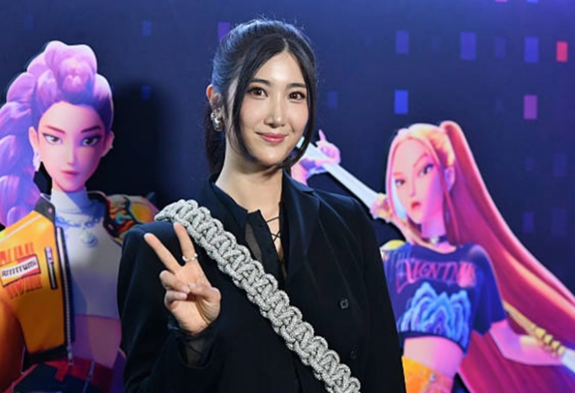 넷플릭스 미국 애니메이션 'K팝 데몬 헌터스' 주제가 '골든'을 불러 주목받은 작곡가 겸 가수 이재. SM엔터테인먼트에서 12년 연습생 신분으로 지냈지만 데뷔하지 못했다. 이재 사회관계망서비스 캡처