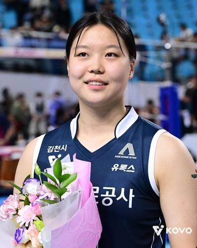 한국도로공사의 미들 블로커 이지윤 [한국배구연맹 제공. 재판매 및 DB 금지]