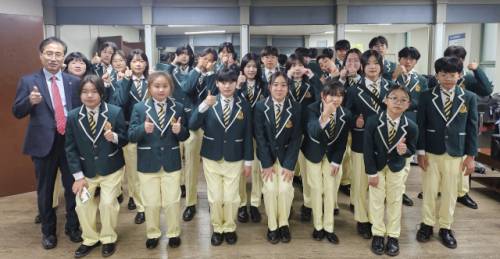 ◇2025 동해바다 학생종합예술축제가 지난 25일 문화예술회관에서 열려 초·중·고등학교 및 지역아동센터 학생들이 숨은 재능을 맘껏 뽐냈다.