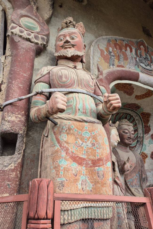 ▲ 맥적산 석굴 사천왕