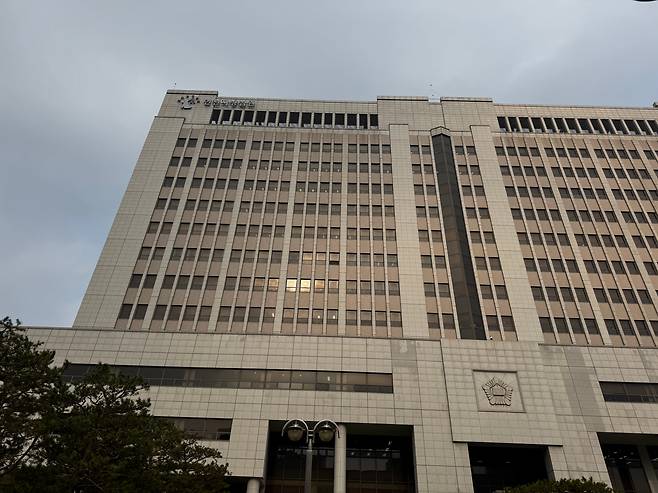 24일 오후 1시 인천 미추홀구 학익동 인천지방법원 전경. /박지윤 기자