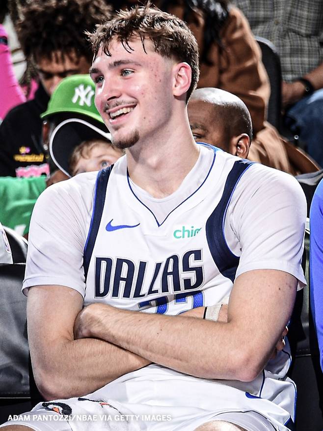 댈러스 플래그가 30일 인튜이트 돔에서 열린 클리퍼스와의 2025~26 NBA 정규리그 원정경기서 커리어하이인 35점을 몰아치며 팀의 114-110 승리를 이끌었다. 사진=ESPN SNS