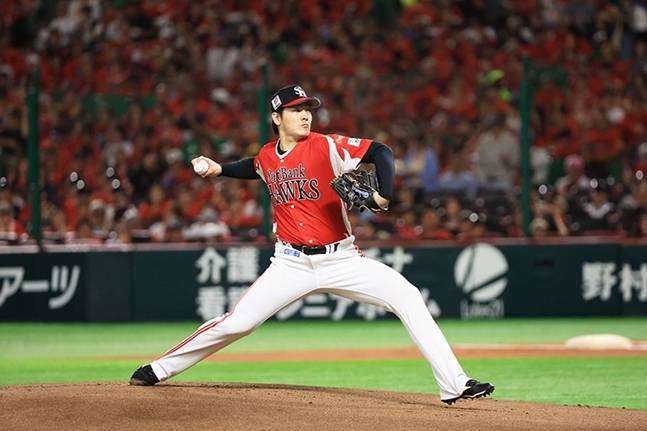 2025시즌 아리하라의 투구 모습. /사진=소프트뱅크 호크스 공식 홈페이지