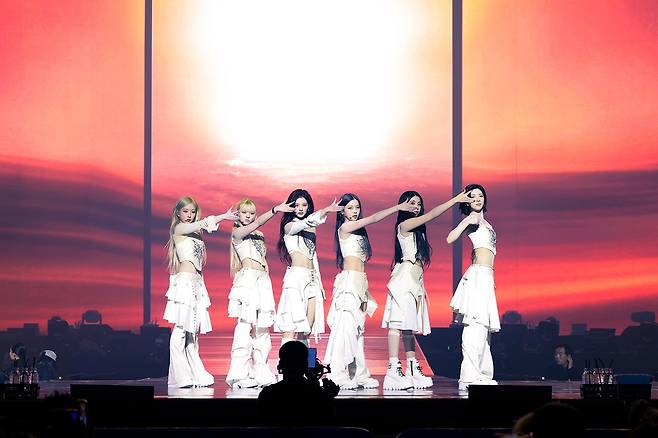 걸그룹 엔믹스 첫 월드투어 [JYP엔터테인먼트 제공. 재판매 및 DB 금지]