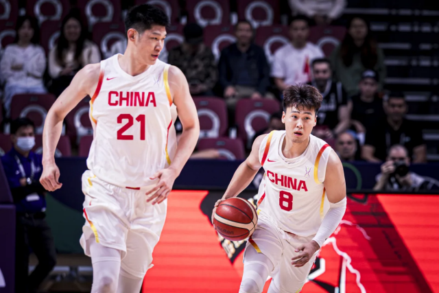 대한민국 입장에서 자오루이의 결장 소식은 호재다. 대한민국은 그동안 중국을 만날 때마다 그를 에이스라고 인정, 가장 경계했다. 195cm의 탄탄한 피지컬에 1, 2번을 오갈 수 있기에 제어가 어려운 유형의 선수라고 볼 수 있다. 사진=FIBA 제공
