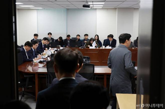 1일 서울 여의도 국회 의원회관에서 스테이블코인 당정협의회가 열리고 있다. /사진=뉴시스 /사진=고승민
