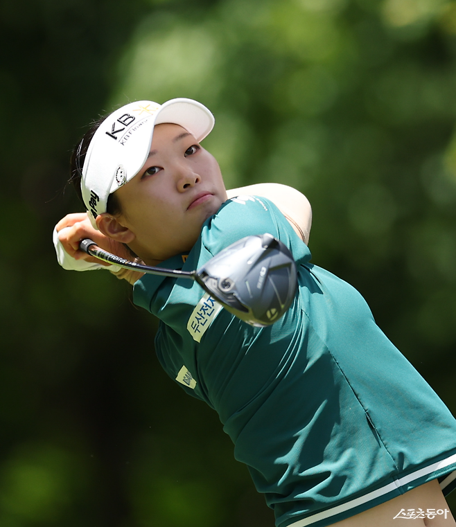 퀄리파잉 시리즈 최종전을 통해 내년 LPGA 정규 투어 데뷔를 노리는 방신실. 사진제공  |  KLPGA