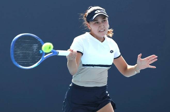 최근 러시아에서 우즈벡으로 국적 변경을 한 카밀라 라히모바.