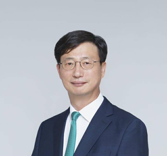 한국건설기계산업협회 제16대 회장으로 취임한 HD건설기계 문재영 사장 (사진=HD현대사이트솔루션)