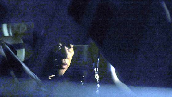 윤석열 전 대통령 부부의 공천 개입 의혹을 촉발시킨 명태균씨가 지난해 11월 영장실질심사를 마친 뒤 법원을 나서고 있다. 연합뉴스