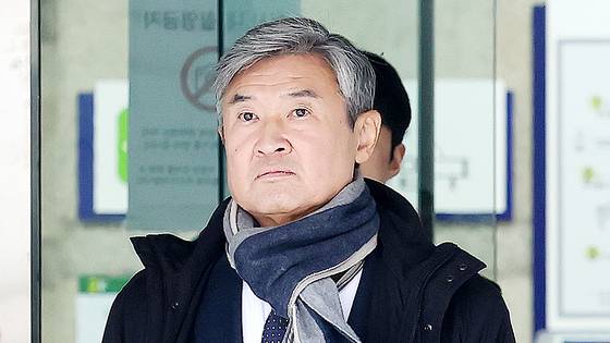 조태용 전 국정원장이 지난달 11일 영장실질심사를 마친 뒤 법원을 나서고 있다. 장진영 기자