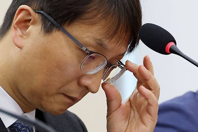 박대준 쿠팡 대표이사가 2일 서울 여의도 국회에서 속개한 과학기술정보방송통신위원회의 쿠팡 개인정보 유출 사고 관련 현안질의에 출석해 의원들 질의를 받고 있다. 연합뉴스