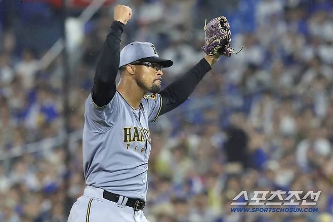 한신 외국인 투수 듀플란티어. 한신은 2일 듀플란티어를 보류선수 명단에서 제외했다. 사진캡처=한신 타이거즈 SNS