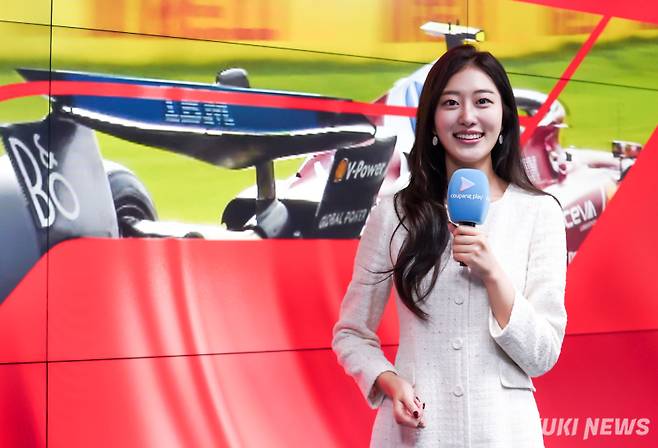 진세민 아나운서가 11월27일 서울 강서구 쿠팡플레이 스튜디오에서 쿠키뉴스와 인터뷰하고 있다. 쿠키뉴스 유희태 기자