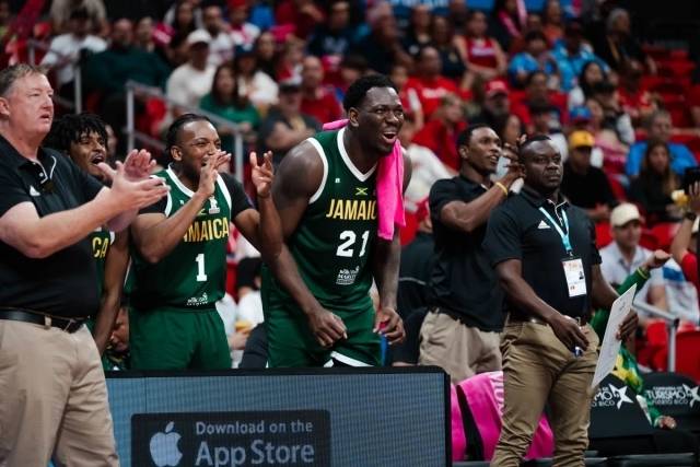 코번은 지난 2023-24, 2024-25시즌 서울 삼성의 외국선수로 활약했다. 그는 KBL에서 보낸 2시즌 동안 83경기 출전, 평균 21.4점 11.3리바운드 1.9어시스트를 기록했다. 라건아 다음 대한민국의 새로운 귀화선수 후보로 언급되기도 했다. 그러나 그는 귀화 제의를 거절했고 이후 삼성을 떠나면서 대한민국과의 연결고리는 그대로 끊어졌다. 사진=FIBA 제공