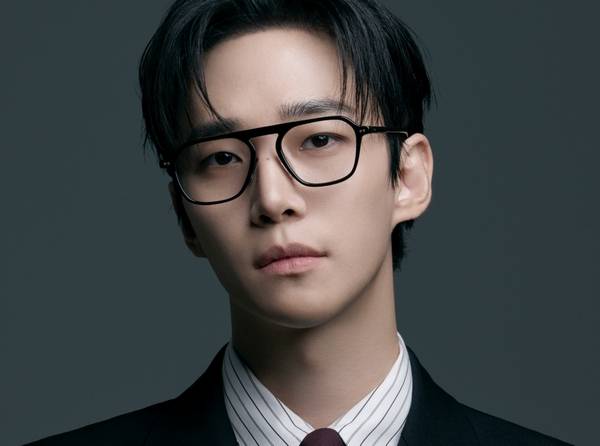 tvN 드라마 '태풍상사'를 마친 배우 겸 가수 이준호에게 비하인드를 들어봤다. 사진은 배우 겸 가수 이준호 모습. /사진=O3 Collective