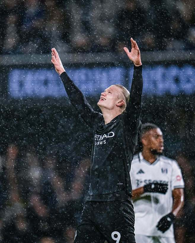 엘링 홀란이 3일(한국시간) 풀럼과 원정경기서 선제골을 넣은 뒤 기뻐하고 있다. 사진출처|맨체스터 시티 인스타그램