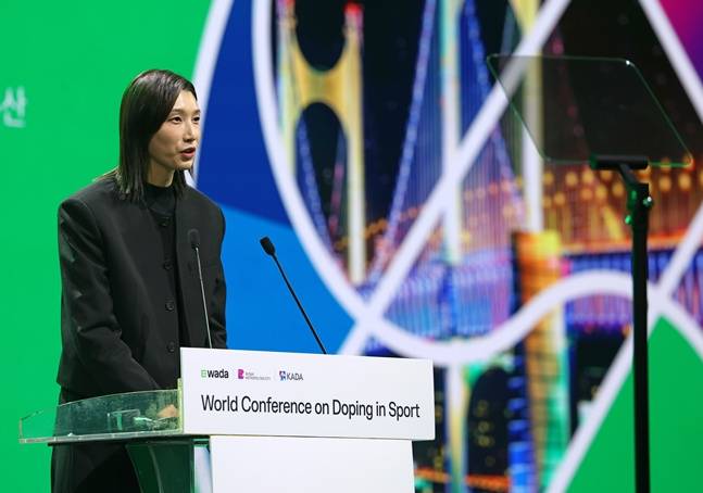 김연경 총회 홍보대사 및 한국도핑방지위원회 선수위원이 총회 개회식에서 발언하고 있다. /사진=문체부