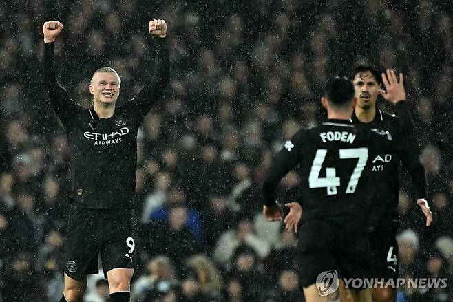 골 세리머니 하는 맨시티 홀란(왼쪽). [AFP=연합뉴스]