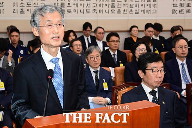 지난 10월 13일 국회 법제사법위원회에서 열린 대법원 등에 대한 국정감사에 참석해 인사말을 하는 조희대 대법원장. /남윤호 기자