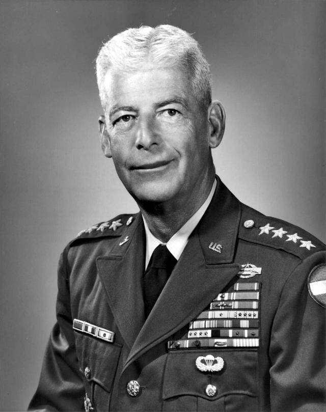 6.25 전쟁 당시 1951년 2월 지평리 전투를 승리로 이끈 폴 프리먼 당시 미23연대장. 미 육군