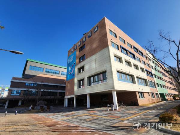 화성 청림중학교 전경. 박화선기자
