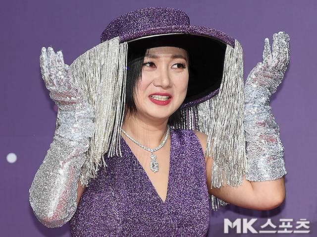 박나래가 전 매니저 두 명으로부터 약 1억 원대 손해배상 소송을 당했다.사진=천정환 기자