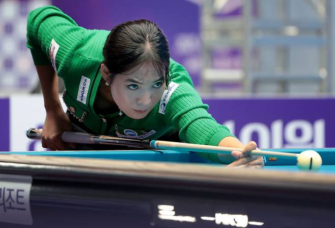 [서울=뉴시스] 스롱 피아비, 프로당구 2025~2026시즌 8차 투어 '하림 PBA-LPBA 챔피언십' LPBA 32강 진출. (사진=PBA 제공) *재판매 및 DB 금지