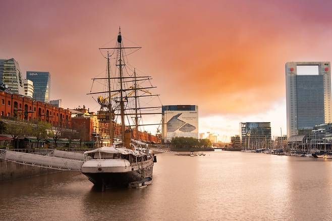 1874년 취역한 아르헨티나의 군함 아라 우르과이호를 개조한 해군 박물관 [사진/성연재 기자]