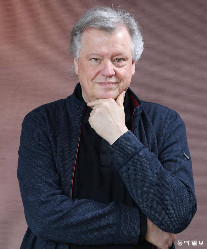 ‘LG와 함께하는 제20회 서울국제음악콩쿠르’에서 심사위원으로 활약하고 있는 울프 발린 교수. 신원건 기자 laputa@donga.com