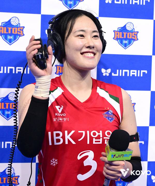 IBK의 새로운 주전 세터 박은서는 팀의 3연승과 최하위 탈출을 이끌었다. 사진 제공= KOVO
