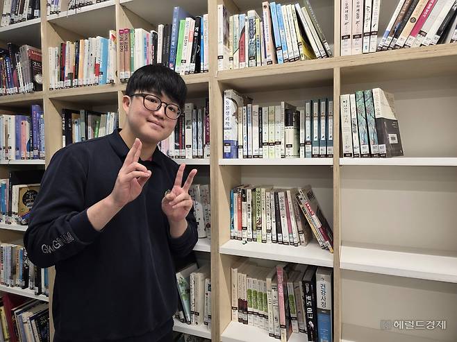 2026학년도 대학수학능력시험(수능)에서 만점을 받은 서울 광진구 광남고등학교 왕정건(18) 군. 김용재 기자