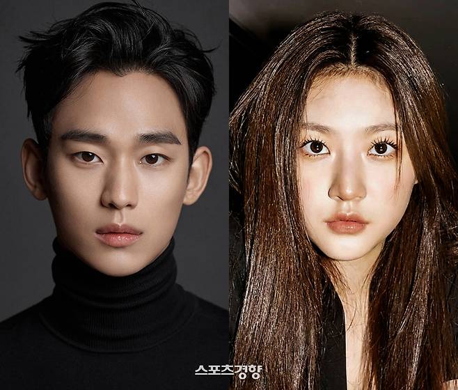 배우 김수현과 고 김새론. 경향신문 자료사진