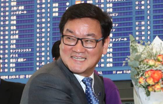 서울고검 인권침해점검TF는 5일 안부수(사진) 아태평화교류협회 회장과 방용철 전 쌍방울 그룹 부회장 등에 대한 구속영장을 청구했다. 연합뉴스