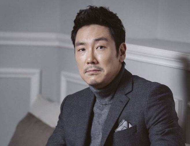 ‘대장 김창수’로 김구의 청년시절을 연기한 배우 조진웅. 제공| 씨네그루