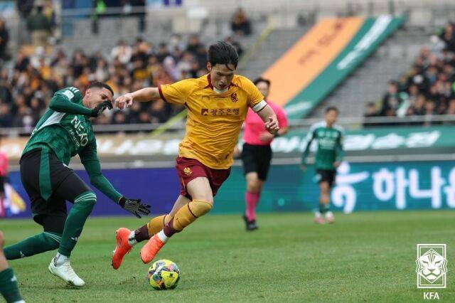 광주와 전북의 경기 모습/대한축구협회