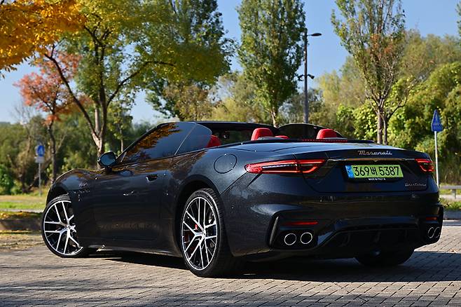 마세라티 그란카브리오 트로페오. 사진: 김학수 기자