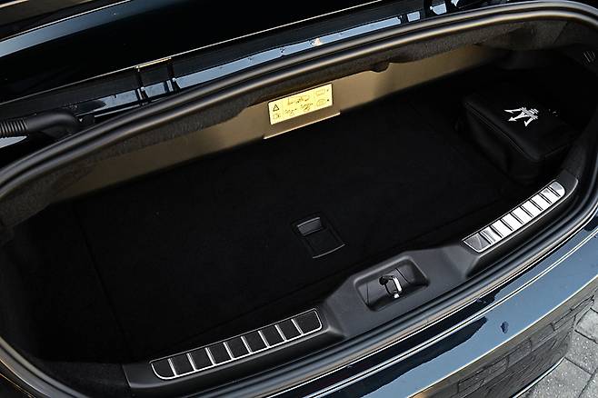 마세라티 그란카브리오 트로페오. 사진: 김학수 기자