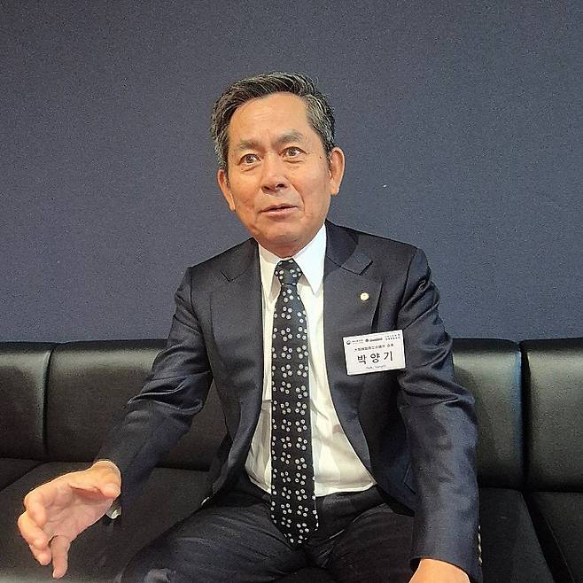 박양기 오사카한국상공회의소 회장 ▲초대 재일본관서지방한인회장 ▲기업가·무역인