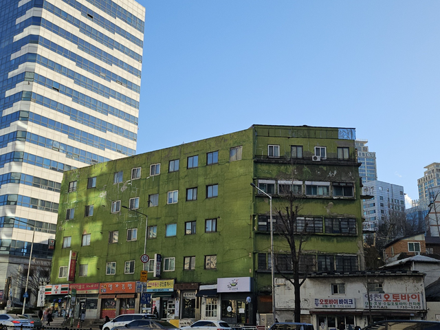 서울 서대문구 충정로3가 충정아파트. [사진=안다솜 기자]