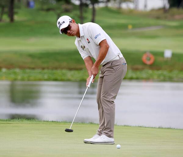 일본프로골프투어(JGTO) 2025시즌 최종전 '골프 일본 시리즈 JT컵' 우승 경쟁에 뛰어든 송영한 프로. 사진제공=KPGA (사진을 무단으로 사용하지 마십시오.)