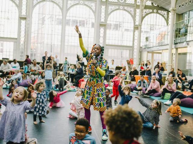 영국 로열 오페라 하우스의 3~10세 대상 프로그램 패밀리 선데이. 로열 오페라 하우스 홈페이지 캡처