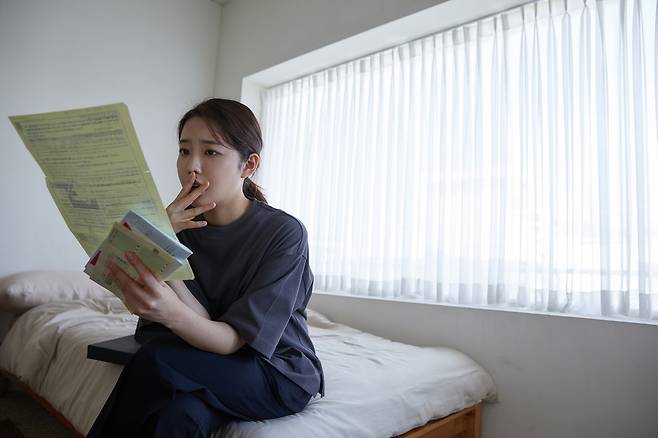 새도약기금 시행을 앞두고 1000만원 이하 빚을 10년간 갚지 못한 연체자 채무를 탕감했을 때 유의미한 소득 증가 효과가 입증돼 주목된다 [게팅이미지뱅크]